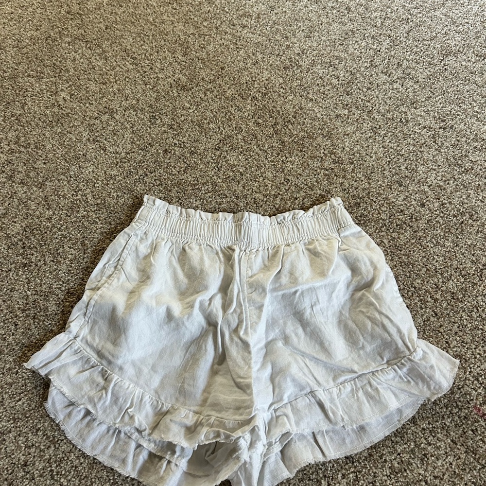 Aerie White Ruffle Hem Shorts